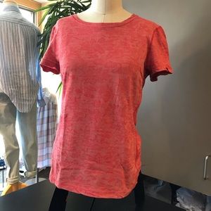 Three dots tee